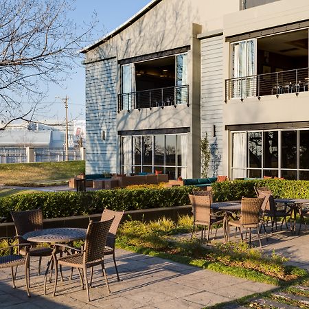 Protea Hotel By Marriott O R Tambo Airport Kempton Park Exterior foto